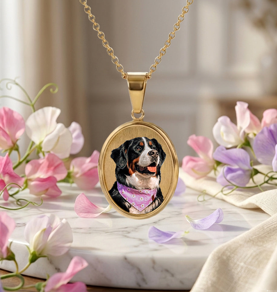 Small Oval Photo Pendant – Personalized Pet Keepsake