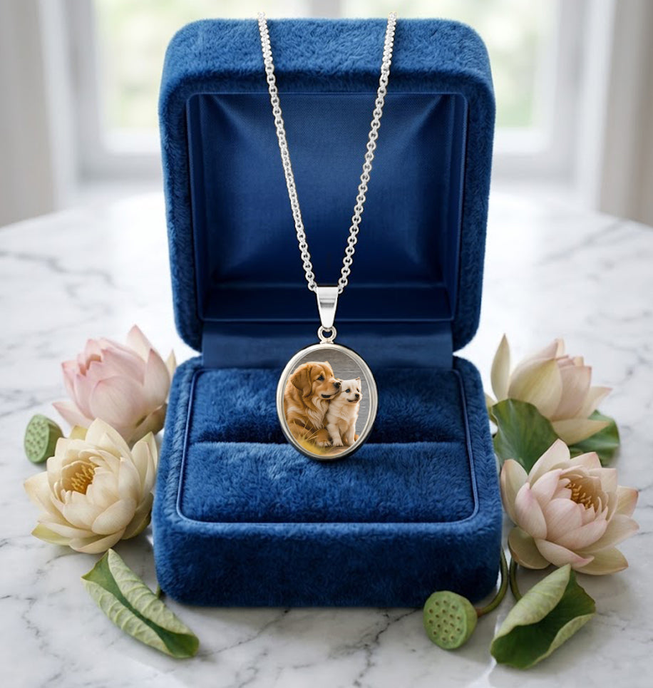 Small Oval Photo Pendant – Personalized Pet Keepsake