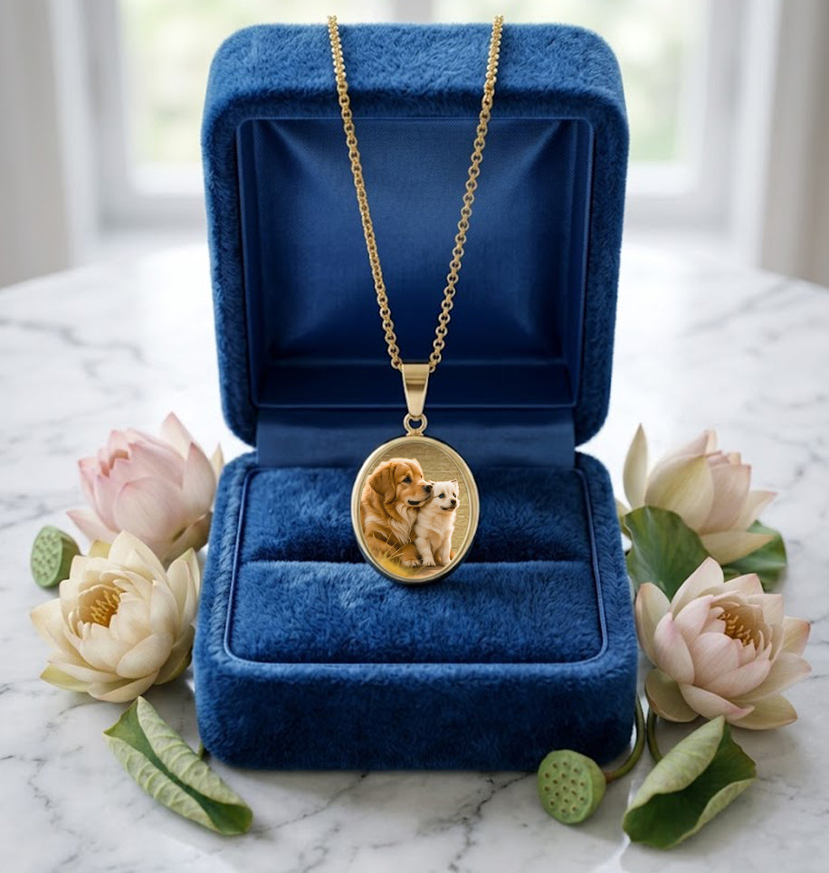 Small Oval Photo Pendant – Personalized Pet Keepsake